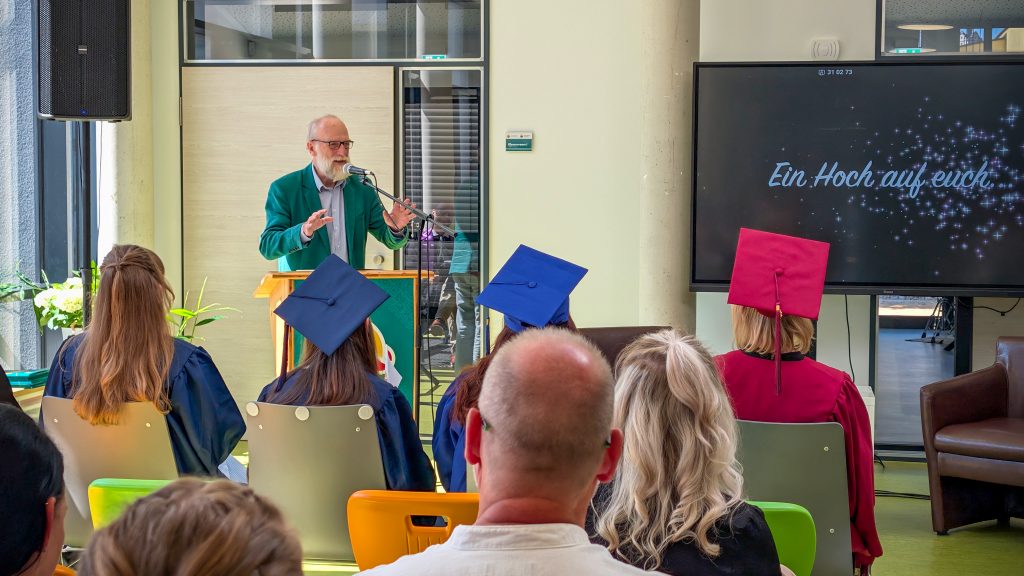 Stiftungsfachschule Fachschule Zeugnisse 2026 4